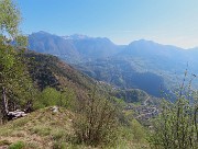 31 Dalla Croce di Bracca bella vista su Val Serina con Alben